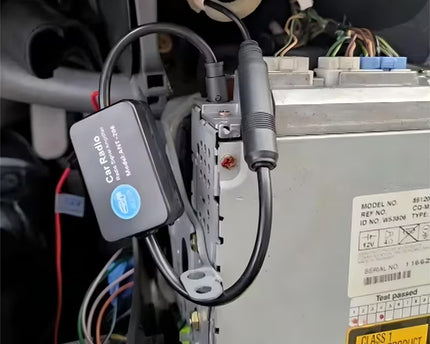 Amplificador de señal de radio de coche de 12 V Señal de mejora ANT-208 Amplificador de antena FM automático