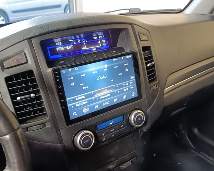 Consola Mitsubishi Pajero 9" Pulgadas 2010