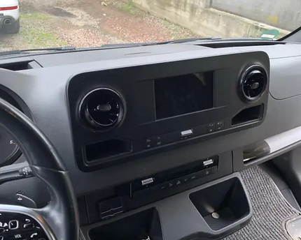 Consola Mercedes Benz Sprinter  2018+ 10" Pulgadas