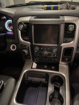 Consola Dodge Ram 1500/2500 2013-2019 9" Pulgadas